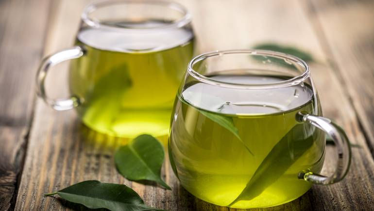 green tea decrease the risk of tooth stain